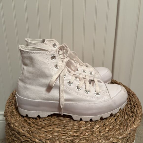 Converse Women's White Chuck Taylor All Star Lugged High Top Sneakers - 7 - Picture 5 of 9